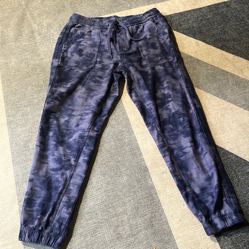 Athleta Farallon Tie-Dye Joggers